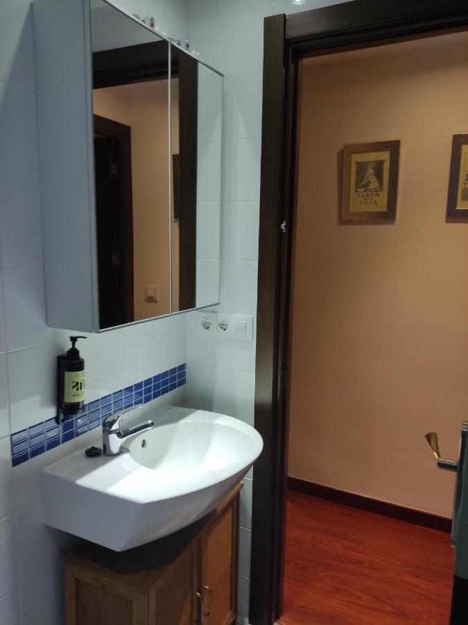 Apartamento Acueducto, Tres Dormitorios Y Parking Gratis Merida Exterior photo