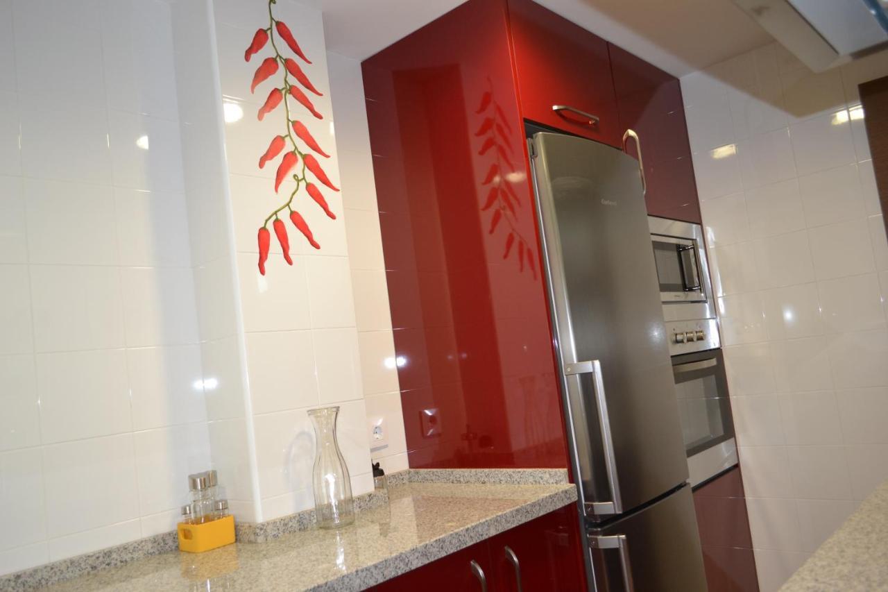 Apartamento Acueducto, Tres Dormitorios Y Parking Gratis Merida Exterior photo