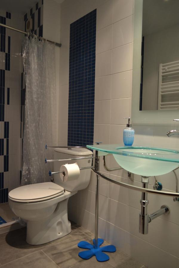 Apartamento Acueducto, Tres Dormitorios Y Parking Gratis Merida Exterior photo